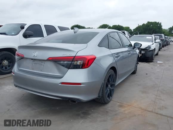 ✅ 2023 Honda Civic Sport • VIN: 2HGFE2F58PH509402 • Lot: 42081490. Wystawiony na IAAI z przebiegiem 28 747 mil. Bezpłatny archiwum sprzedaży aukcyjnych z USA i szczegółowy raport historii pojazdu na DreamBid. Zdjęcie 4.