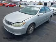 ✅ 2005 Toyota Camry LE • VIN: 4T1BF30K45U109390 • Lot: 43107609. Listed on IAAI with 222,505 mi. Free auction sales archive from the USA and detailed vehicle history report at DreamBid. Image 2.