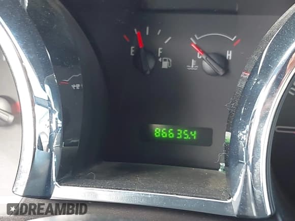 ✅ 2007 Ford Mustang Deluxe • VIN: 1ZVFT84N475327923 • Lot: 43441133. Listed on IAAI with 86,635 mi. Free auction sales archive from the USA and detailed vehicle history report at DreamBid. Image 15.