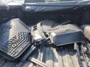 ✅ 2022 Chevrolet Silverado 1500 LT Trail Boss • VIN: 3GCUDFET1NG689741 • Lot: 67186195. Wystawiony na Copart z przebiegiem 32 376 mil. Bezpłatny archiwum sprzedaży aukcyjnych z USA i szczegółowy raport historii pojazdu na DreamBid. Zdjęcie 12.