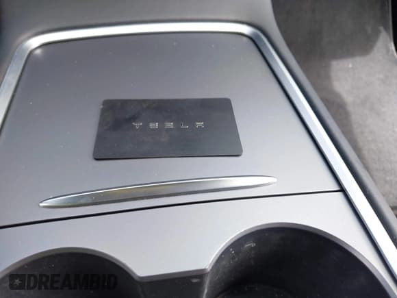 ✅ 2022 Tesla Model 3 Long Range • VIN: 5YJ3E1EB4NF175634 • Lot: 42021674. Wystawiony na IAAI z przebiegiem 39 475 mil. Bezpłatny archiwum sprzedaży aukcyjnych z USA i szczegółowy raport historii pojazdu na DreamBid. Zdjęcie 11.