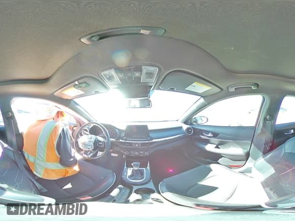 ✅ 2021 Kia Forte GT-Line • VIN: 3KPF34AD3ME398781 • Лот: 90680275. Опубликован ранее на Copart с пробегом 37 001 миль. Бесплатный доступ к архиву аукционных продаж из США и подробный отчёт об истории автомобиля на DreamBid. Изображение 15.