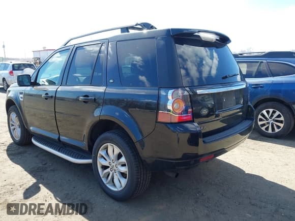 ✅ 2013 Land Rover LR2 • VIN: SALFR2BG2DH361834 • Lot: 41898614. Listed on IAAI with 84,416 mi. Free auction sales archive from the USA and detailed vehicle history report at DreamBid. Image 3.