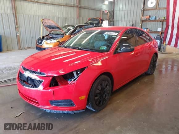 2014 Chevrolet Cruze LS с VIN 1G1PA5SG5E7117311, выставлен на аукционе Copart как лот 84766575 с пробегом 115 755 миль миль и Списание • Salvage title. История ставок и продаж доступна на DreamBid. Изображение 1.