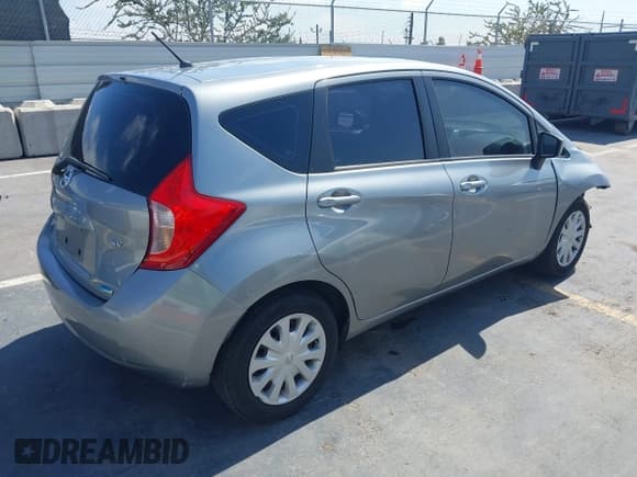 ✅ 2015 Nissan Note SR • VIN: 3N1CE2CP7FL358584 • Lot: 42698815. Listed on IAAI with 149,509 mi. Free auction sales archive from the USA and detailed vehicle history report at DreamBid. Image 4.
