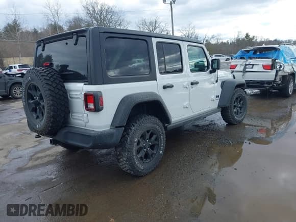 ✅ 2022 Jeep Wrangler Unlimited Sport S • VIN: 1C4HJXDG3NW155467 • Lot: 41638650. Wystawiony na IAAI z przebiegiem 22 698 mil. Bezpłatny archiwum sprzedaży aukcyjnych z USA i szczegółowy raport historii pojazdu na DreamBid. Zdjęcie 4.