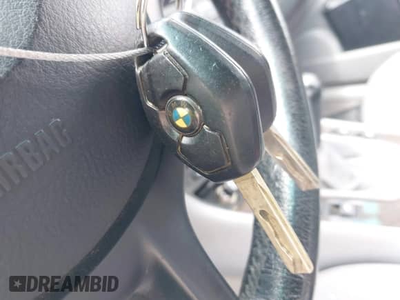 2001 BMW 3 Series 330Ci with VIN WBABS53481EV87242, listed as a IAAI auction lot 42269465 with 165,291 mi miles and . Bid and sale history available at DreamBid. Image 11.