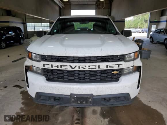 2019 Chevrolet Silverado 1500 Custom z VIN 1GCRYBEH0KZ276669, wystawiony jako Copart lot #81836715 z przebiegiem 169 156 mil mil oraz Szkoda całkowita • Salvage title. Historia ofert i sprzedaży dostępna na DreamBid. Obrazek 5.