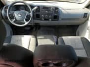 ✅ 2009 Chevrolet Silverado 1500 Work Truck • VIN: 1GCEC19X59Z195377 • Lot: 65925445. Wystawiony na Copart z przebiegiem 169 189 mil. Bezpłatny archiwum sprzedaży aukcyjnych z USA i szczegółowy raport historii pojazdu na DreamBid. Zdjęcie 8.