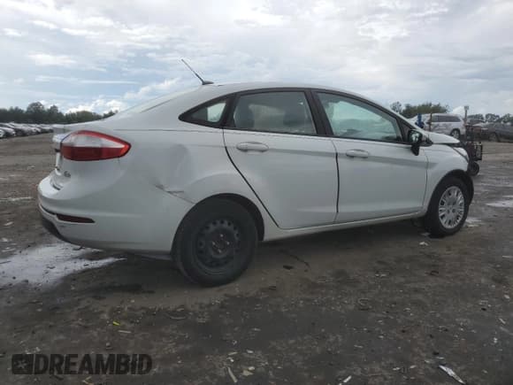 ✅ 2016 Ford Fiesta S • VIN: 3FADP4AJ2GM153486 • Lot: 68933235. Listed on Copart with 121,074 mi. Free auction sales archive from the USA and detailed vehicle history report at DreamBid. Image 3.