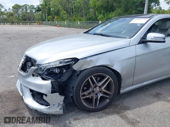 ✅ 2016 Mercedes-Benz E 400 • VIN: WDDKJ6FB7GF318678 • Lot: 42080377. Listed on IAAI with 59,450 mi. Free auction sales archive from the USA and detailed vehicle history report at DreamBid. Image 6.