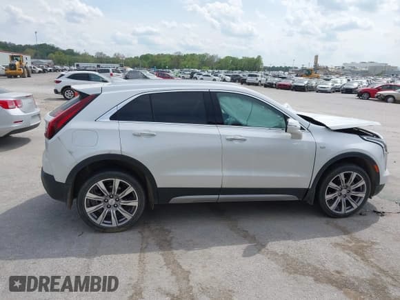 ✅ 2022 Cadillac XT4 FWD Premium Luxury • VIN: 1GYFZCR44NF144494 • Lot: 42072181. Listed on IAAI with 41,891 mi. Free auction sales archive from the USA and detailed vehicle history report at DreamBid. Image 13.