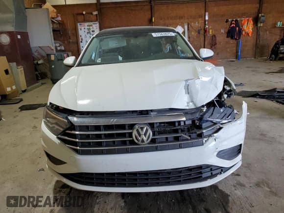 ✅ 2019 Volkswagen Jetta S • VIN: 3VWC57BU9KM006514 • Lot: 57563825. Listed on Copart with 71,346 mi. Free auction sales archive from the USA and detailed vehicle history report at DreamBid. Image 5.