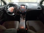 ✅ 2017 Chevrolet Cruze LT • VIN: 3G1BE6SMXHS548792 • Lot: 71557962. Listed on Copart with 104,687 mi. Free auction sales archive from the USA and detailed vehicle history report at DreamBid. Image 8.