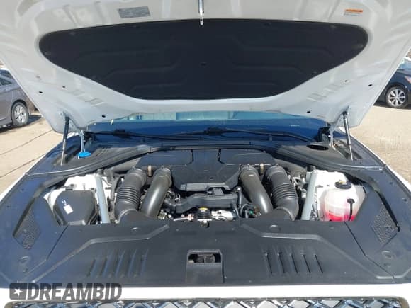 ✅ 2022 Genesis GV70 Sport • VIN: KMUMCDTC4NU039497 • Lot: 41668778. Wystawiony na IAAI z przebiegiem 31 545 mil. Bezpłatny archiwum sprzedaży aukcyjnych z USA i szczegółowy raport historii pojazdu na DreamBid. Zdjęcie 10.