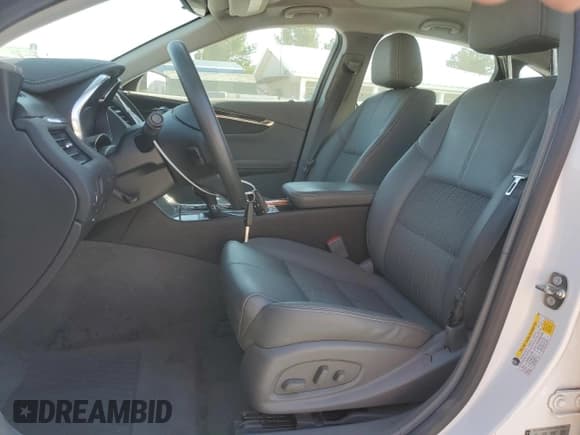 ✅ 2018 Chevrolet Impala LS • VIN: 2G11X5SA8J9141935 • Лот: 75739244. Опубликован ранее на Copart с пробегом 84 150 миль. Бесплатный доступ к архиву аукционных продаж из США и подробный отчёт об истории автомобиля на DreamBid. Изображение 7.