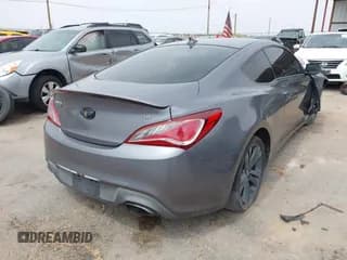 ✅ 2015 Hyundai Genesis Coupe 3.8L Base • VIN: KMHHT6KJ8FU129250 • Lot: 42386959. Wystawiony na IAAI z przebiegiem 138 342 mil. Bezpłatny archiwum sprzedaży aukcyjnych z USA i szczegółowy raport historii pojazdu na DreamBid. Zdjęcie 4.