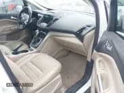 ✅ 2016 Ford C-Max SEL • VIN: 1FADP5CU0GL112403 • Lot: 41777978. Wystawiony na IAAI z przebiegiem 136 184 mil. Bezpłatny archiwum sprzedaży aukcyjnych z USA i szczegółowy raport historii pojazdu na DreamBid. Zdjęcie 5.