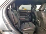 ✅ 2023 Ford Explorer ST-Line • VIN: 1FMSK7KH5PGB05208 • Lot: 64032885. Wystawiony na Copart z przebiegiem 35 251 mil. Bezpłatny archiwum sprzedaży aukcyjnych z USA i szczegółowy raport historii pojazdu na DreamBid. Zdjęcie 11.