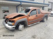 ✅ 2004 Chevrolet Colorado LS Z85 • VIN: 1GCDT196648218294 • Лот: 74777894. Опубликован ранее на Copart с пробегом Не указан. Бесплатный доступ к архиву аукционных продаж из США и подробный отчёт об истории автомобиля на DreamBid. Изображение 1.