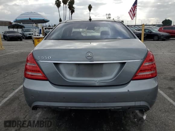 ✅ 2011 Mercedes-Benz S 550 • VIN: WDDNG7BB0BA412785 • Lot: 86260845. Wystawiony na Copart z przebiegiem 137 748 mil. Bezpłatny archiwum sprzedaży aukcyjnych z USA i szczegółowy raport historii pojazdu na DreamBid. Zdjęcie 6.