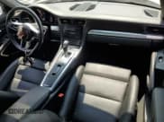 ✅ 2019 Porsche 911 Carrera • VIN: WP0AA2A97KS103238 • Lot: 60938043. Wystawiony na Copart z przebiegiem 29 018 mil. Bezpłatny archiwum sprzedaży aukcyjnych z USA i szczegółowy raport historii pojazdu na DreamBid. Zdjęcie 8.