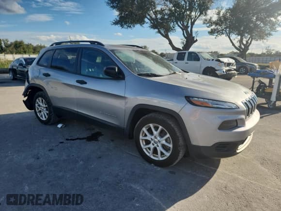 ✅ 2016 Jeep Cherokee Sport • VIN: 1C4PJLAB5GW265145 • Лот: 91694645. Опубликован ранее на Copart с пробегом 41 439 миль. Бесплатный доступ к архиву аукционных продаж из США и подробный отчёт об истории автомобиля на DreamBid. Изображение 4.