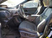 ✅ 2024 Toyota bZ4X Limited • VIN: JTMABACA3RA086680 • Lot: 85249805. Wystawiony na Copart z przebiegiem 7 961 mil. Bezpłatny archiwum sprzedaży aukcyjnych z USA i szczegółowy raport historii pojazdu na DreamBid. Zdjęcie 7.