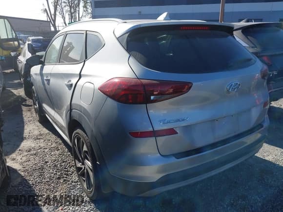 ✅ 2020 Hyundai Tucson SEL • VIN: KM8J33AL3LU177589 • Лот: 43326570. Опубликован ранее на IAAI с пробегом 84 638 миль. Бесплатный доступ к архиву аукционных продаж из США и подробный отчёт об истории автомобиля на DreamBid. Изображение 3.