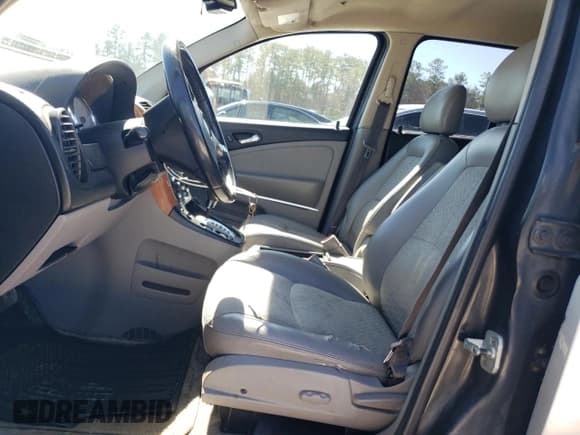 ✅ 2006 Saturn VUE • VIN: 5GZCZ53466S812347 • Lot: 45310355. Wystawiony na Copart z przebiegiem 238 696 mil. Bezpłatny archiwum sprzedaży aukcyjnych z USA i szczegółowy raport historii pojazdu na DreamBid. Zdjęcie 7.