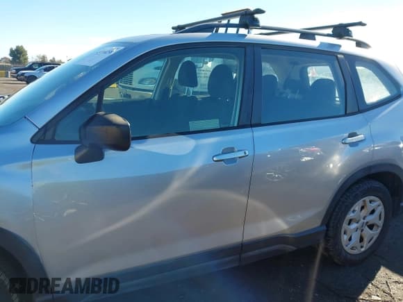 ✅ 2020 Subaru Forester • VIN: JF2SKADC5LH532655 • Lot: 43710230. Wystawiony na IAAI z przebiegiem 100 379 mil. Bezpłatny archiwum sprzedaży aukcyjnych z USA i szczegółowy raport historii pojazdu na DreamBid. Zdjęcie 15.