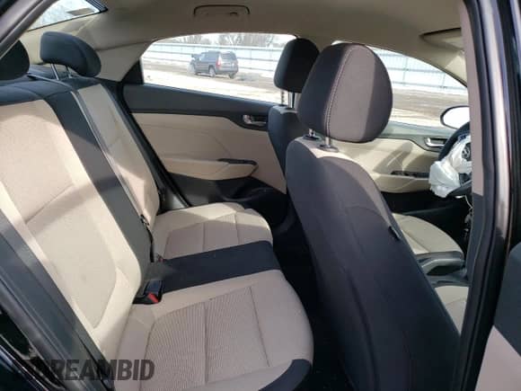 2022 Hyundai Accent SEL z VIN 3KPC24A64NE166750, wystawiony jako Copart lot #39822123 z przebiegiem 10 520 mil mil oraz . Historia ofert i sprzedaży dostępna na DreamBid. Obrazek 10.