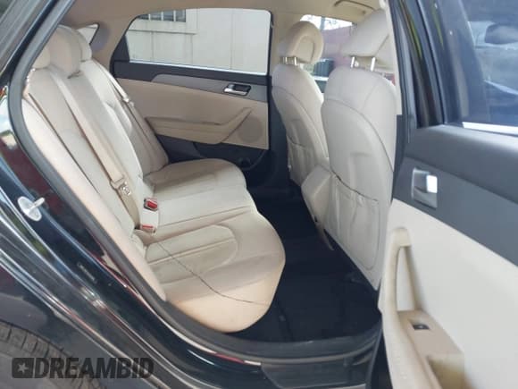 ✅ 2017 Hyundai Sonata SE • VIN: 5NPE24AF7HH493989 • Lot: 43381172. Listed on IAAI with 157,480 mi. Free auction sales archive from the USA and detailed vehicle history report at DreamBid. Image 8.