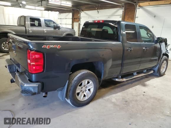 ✅ 2017 Chevrolet Silverado 1500 LT • VIN: 1GCVKREC5HZ292324 • Лот: 70333414. Опубликован ранее на Copart с пробегом 73 073 миль. Бесплатный доступ к архиву аукционных продаж из США и подробный отчёт об истории автомобиля на DreamBid. Изображение 3.