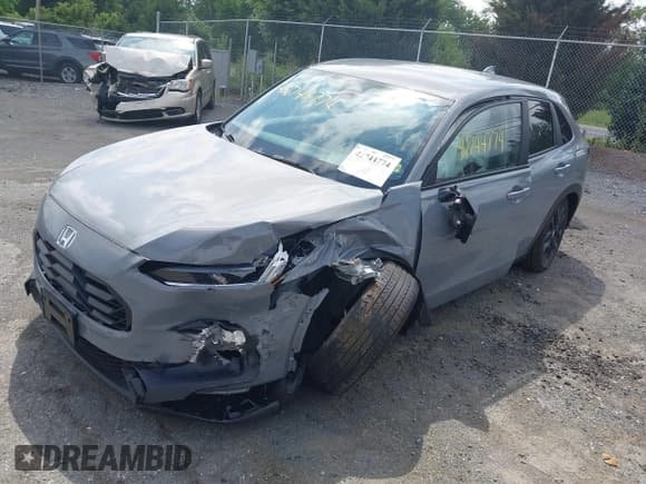 ✅ 2025 Honda HR-V Sport • VIN: 3CZRZ1H51SM737219 • Lot: 42744774. Listed on IAAI with 6,941 mi. Free auction sales archive from the USA and detailed vehicle history report at DreamBid. Image 2.