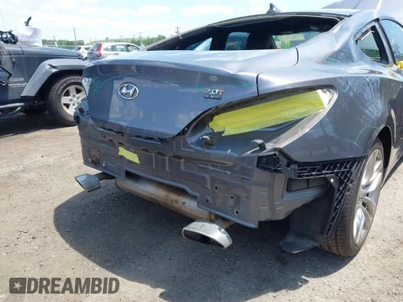 ✅ 2014 Hyundai Genesis Coupe 2.0T • VIN: KMHHT6KD6EU114447 • Lot: 42561898. Wystawiony na IAAI z przebiegiem 101 453 mil. Bezpłatny archiwum sprzedaży aukcyjnych z USA i szczegółowy raport historii pojazdu na DreamBid. Zdjęcie 14.