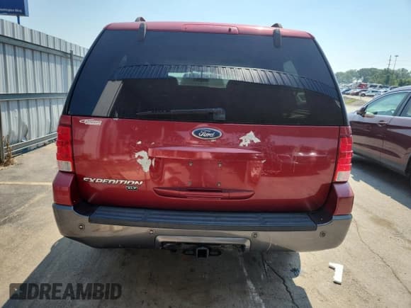 ✅ 2006 Ford Expedition Special Service • VIN: 1FMPU16586LA65936 • Lot: 67830055. Listed on Copart with 183,870 mi. Free auction sales archive from the USA and detailed vehicle history report at DreamBid. Image 6.