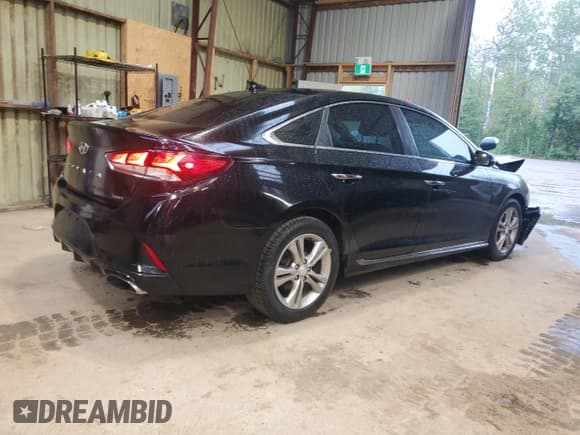 ✅ 2018 Hyundai Sonata SEL • VIN: 5NPE34AF1JH686044 • Lot: 81595685. Listed on Copart with 136,568 mi. Free auction sales archive from the USA and detailed vehicle history report at DreamBid. Image 3.