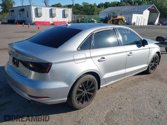 ✅ 2017 Audi A3 Premium • VIN: WAUB8GFF3H1033941 • Lot: 43167618. Listed on IAAI with 97,575 mi. Free auction sales archive from the USA and detailed vehicle history report at DreamBid. Image 4.