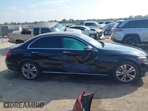 ✅ 2020 Mercedes-Benz C 300 • VIN: W1KWF8DB3LR572267 • Lot: 43414982. Listed on IAAI with 61,228 mi. Free auction sales archive from the USA and detailed vehicle history report at DreamBid. Image 13.