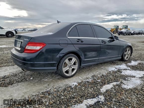 ✅ 2011 Mercedes-Benz C 300 Sport • VIN: WDDGF8BB8BR169066 • Lot: 95919685. Listed on Copart with 155,256 mi. Free auction sales archive from the USA and detailed vehicle history report at DreamBid. Image 3.