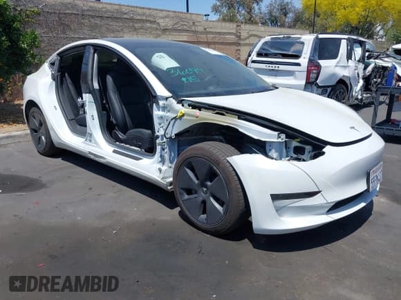 ✅ 2023 Tesla Model 3 • VIN: 5YJ3E1EA5PF491361 • Lot: 42460330. Wystawiony na IAAI z przebiegiem 21 527 mil. Bezpłatny archiwum sprzedaży aukcyjnych z USA i szczegółowy raport historii pojazdu na DreamBid. Zdjęcie 14.