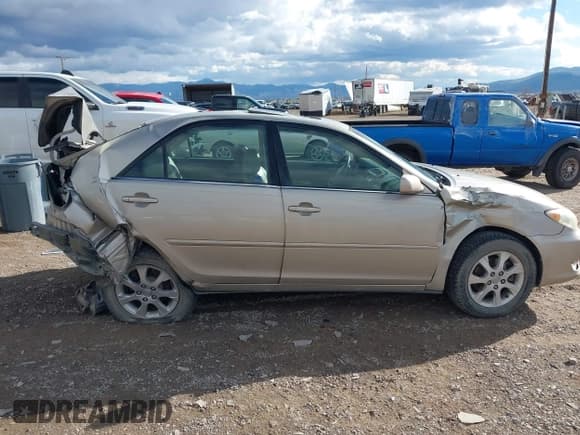 ✅ 2005 Toyota Camry XLE • VIN: 4T1BF30K45U098424 • Лот: 43529611. Опубликован ранее на IAAI с пробегом 84 110 миль. Бесплатный доступ к архиву аукционных продаж из США и подробный отчёт об истории автомобиля на DreamBid. Изображение 14.
