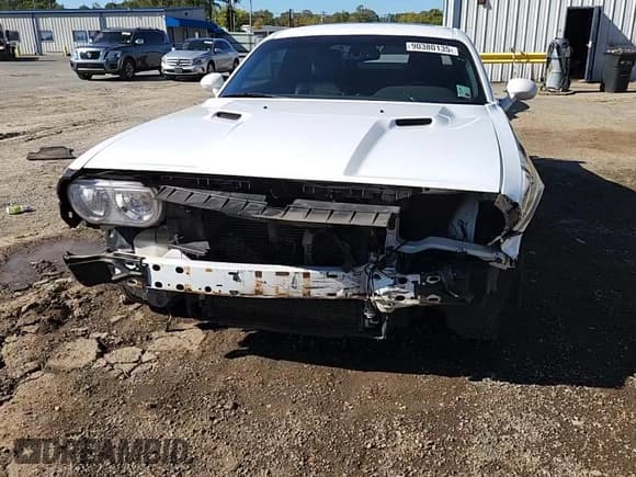 ✅ 2013 Dodge Challenger SXT • VIN: 2C3CDYAG9DH515824 • Lot: 90380135. Wystawiony na Copart z przebiegiem 138 776 mil. Bezpłatny archiwum sprzedaży aukcyjnych z USA i szczegółowy raport historii pojazdu na DreamBid. Zdjęcie 14.