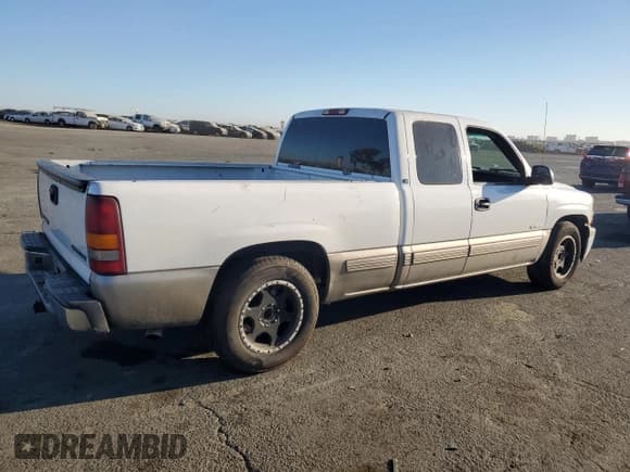 ✅ 2002 Chevrolet Silverado 1500 LS • VIN: 2GCEC19V921383848 • Лот: 74516884. Опубликован ранее на Copart с пробегом 185 157 миль. Бесплатный доступ к архиву аукционных продаж из США и подробный отчёт об истории автомобиля на DreamBid. Изображение 3.