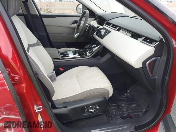 ✅ 2019 Land Rover Range Rover Velar R-Dynamic SE • VIN: SALYL2EX8KA783134 • Лот: 41827957. Опубликован ранее на IAAI с пробегом 66 666 миль. Бесплатный доступ к архиву аукционных продаж из США и подробный отчёт об истории автомобиля на DreamBid. Изображение 5.