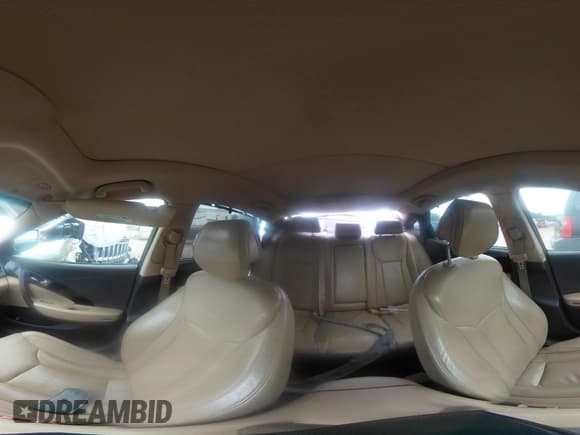 ✅ 2013 Hyundai Azera • VIN: KMHFH4JG9DA247602 • Лот: 43310653. Опубликован ранее на IAAI с пробегом 228 911 миль. Бесплатный доступ к архиву аукционных продаж из США и подробный отчёт об истории автомобиля на DreamBid. Изображение 18.