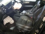 ✅ 2021 Volvo XC40 Momentum • VIN: YV4AC2HK8M2556481 • Лот: 93194915. Опубликован ранее на Copart с пробегом Не указан. Бесплатный доступ к архиву аукционных продаж из США и подробный отчёт об истории автомобиля на DreamBid. Изображение 7.