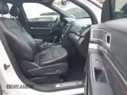 ✅ 2017 Ford Explorer • VIN: 1FM5K8GP4HGD95328 • Lot: 41386297. Wystawiony na IAAI z przebiegiem 163 282 mil. Bezpłatny archiwum sprzedaży aukcyjnych z USA i szczegółowy raport historii pojazdu na DreamBid. Zdjęcie 5.