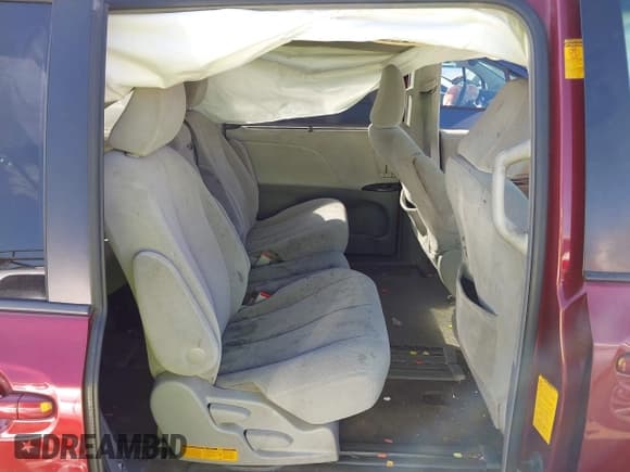 ✅ 2013 Toyota Sienna LE AAS • VIN: 5TDKK3DCXDS327016 • Лот: 43321886. Опубликован ранее на IAAI с пробегом 190 552 миль. Бесплатный доступ к архиву аукционных продаж из США и подробный отчёт об истории автомобиля на DreamBid. Изображение 8.